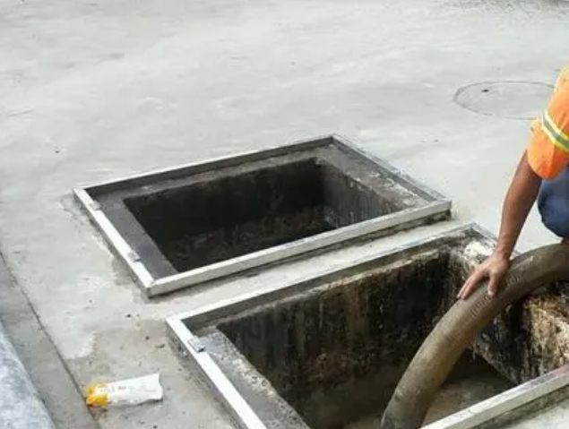 叠彩化粪池清理