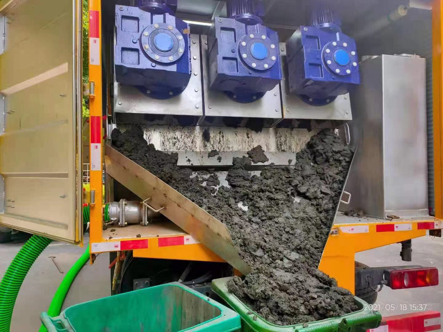 叠彩化粪池清掏城市维护站-泥浆净化干湿分离处理